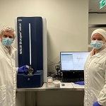 Department of Agriculture, Fisheries and Forestry scientists Dr David Nehl (L) and Stacey Azzopardi (R) with the new MALDI instrument.